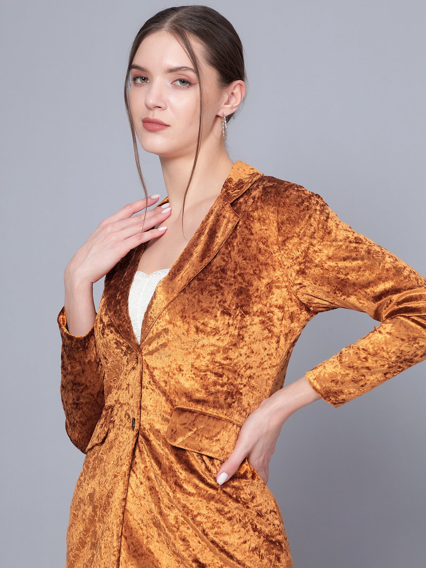 Golden Kite Black Solid Women Single-Breasted Velvet Blazer & Trouser set