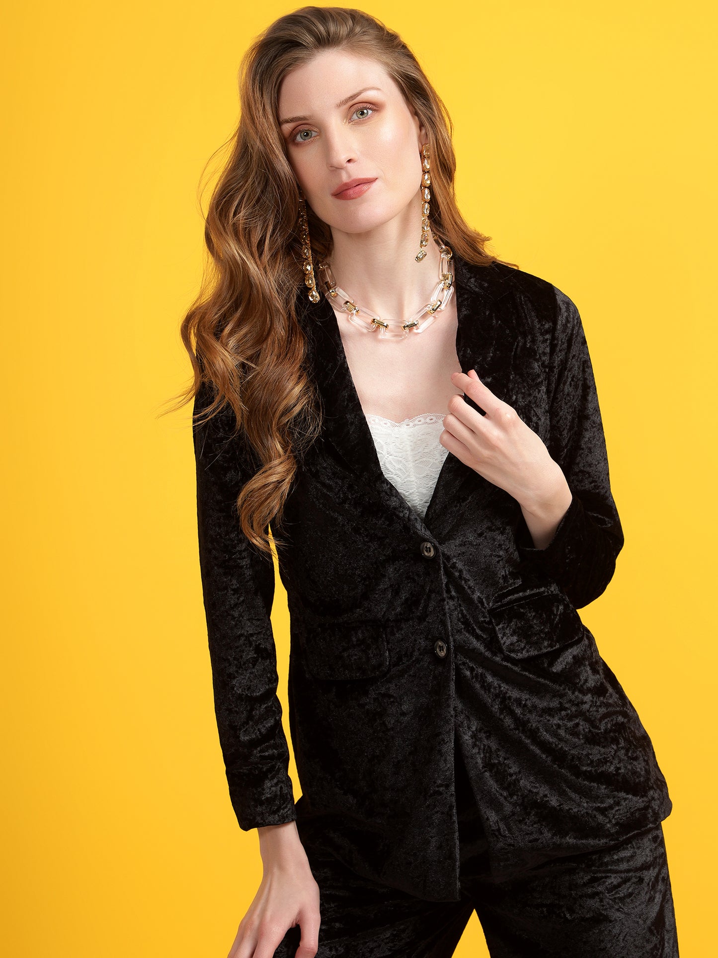 Golden Kite Black Solid Women Single-Breasted Velvet Blazer .