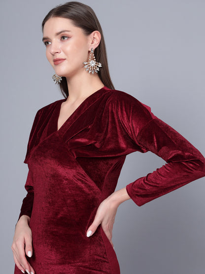 Golden Kite Fuchsia Solid Velvet Bodycon Midi Dress