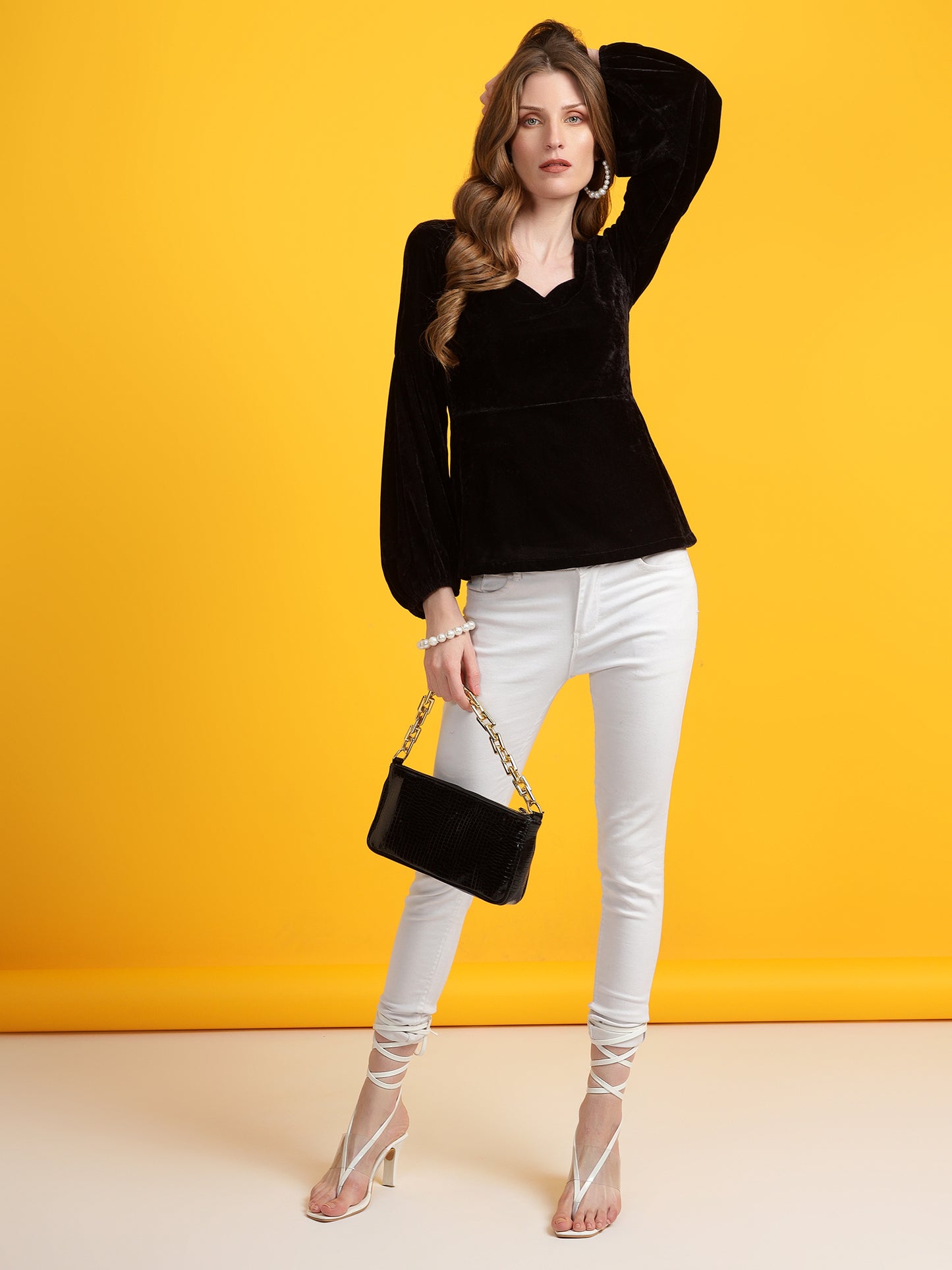 Golden Kite Black Women Solid Sweetheart Neck Bishop Sleeves Velvet Top