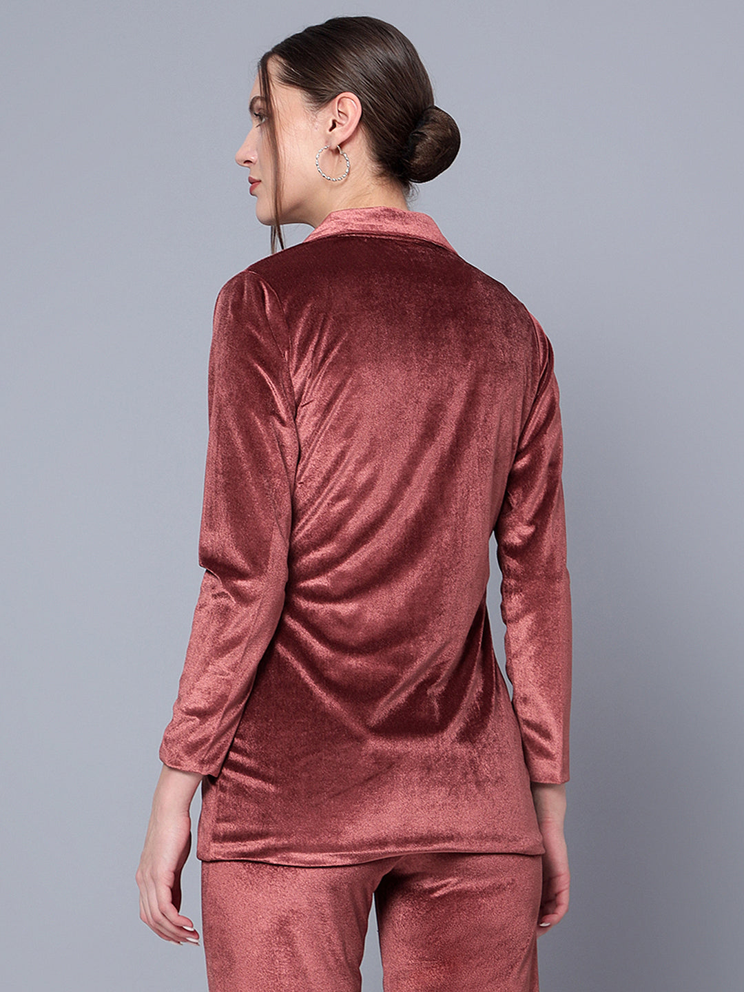 Golden Kite Black Solid Women Single-Breasted Velvet Blazer .