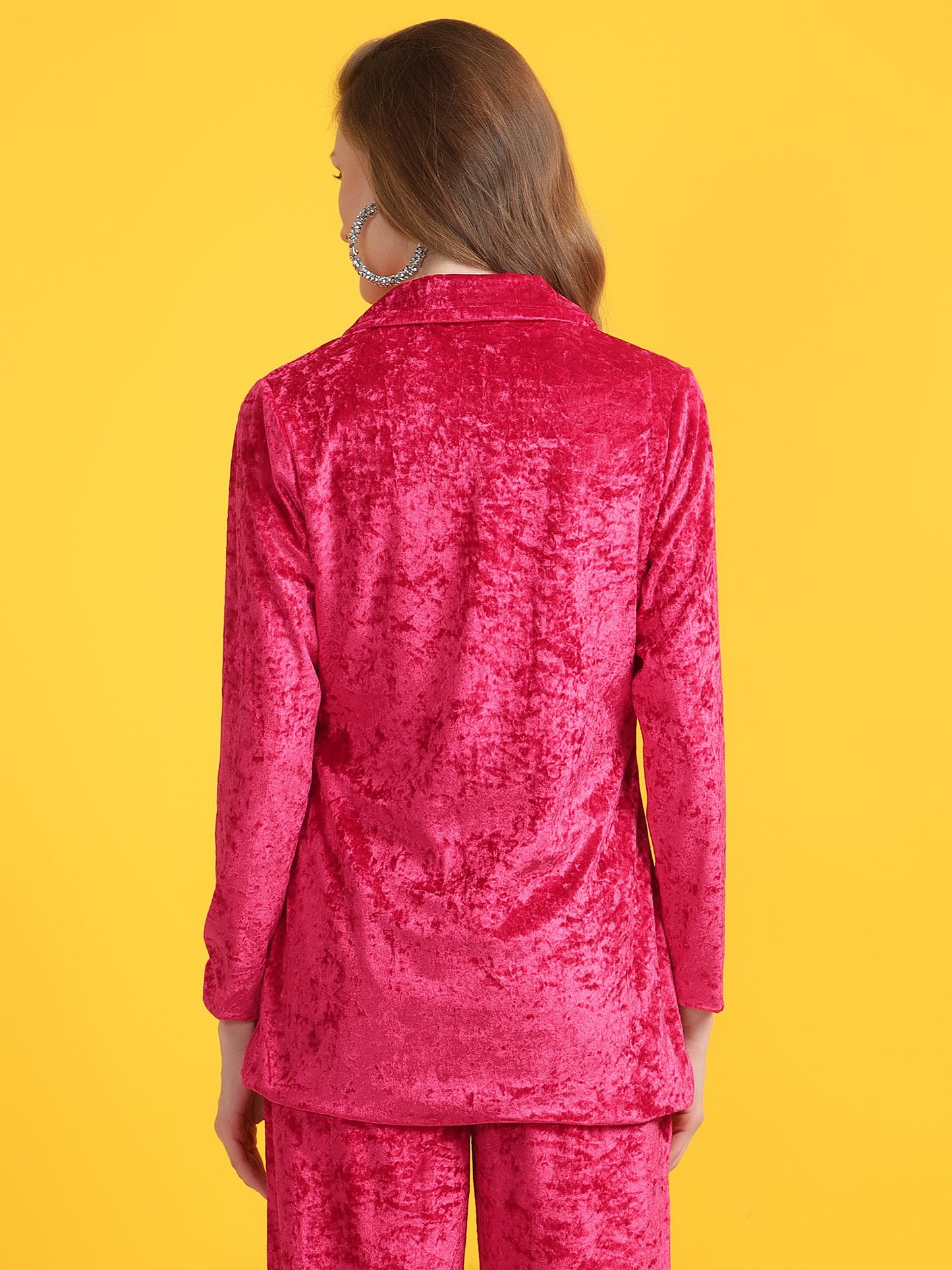 Golden Kite Black Solid Women Single-Breasted Velvet Blazer .